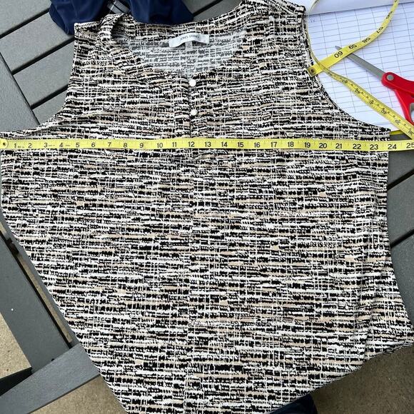 JONES STUDIO woman’s size 1X sleeveless top scoop neck - Picture 6 of 9